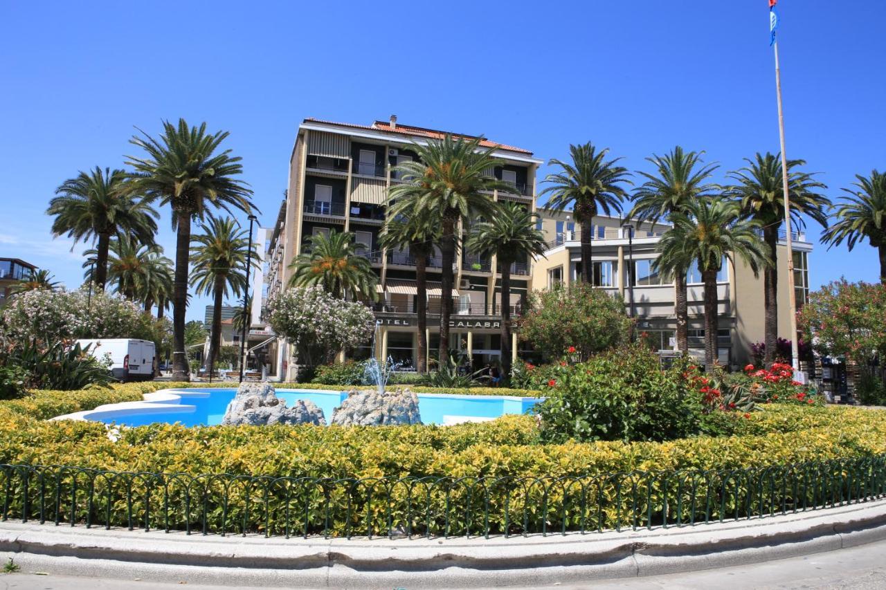 Hotel Calabresi Сан-Бенедетто-дель-Тронто Екстер'єр фото
